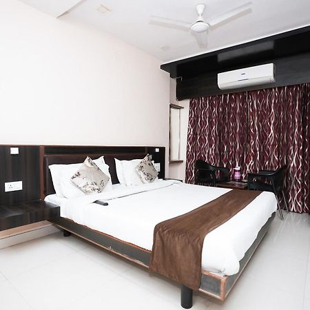 Hotel Madurai Near Central Bus Stand, Udaipur Esterno foto